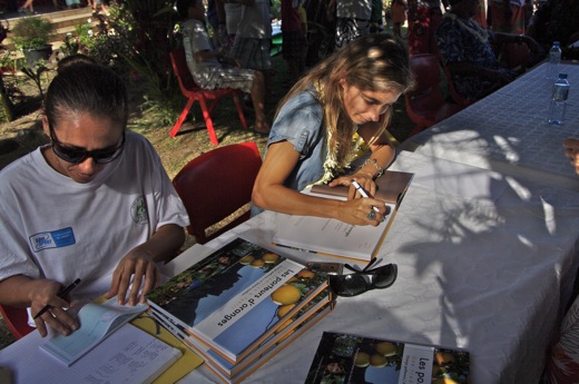 Dédicace par Cécile Flipo, juil 2010 Dédicace par Cécile Flipo