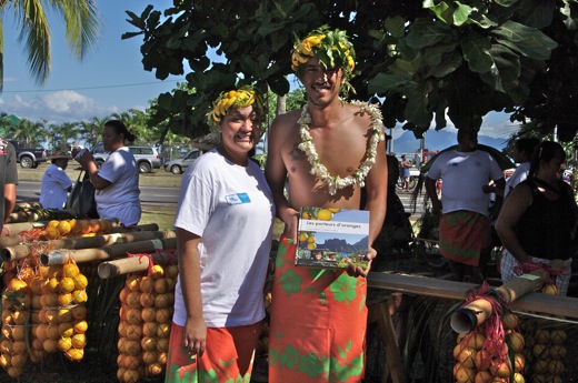 Porteurs d'oranges ravis d'avoir aussi, leur livre, juin 2010 Porteurs d'oranges ravis d'avoir aussi, leur livre