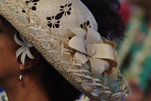 beau chapeau tressé