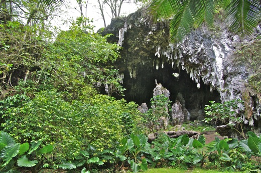 grotte Ana A'eo ou grotte Mitterrand, nov 2010 grotte Ana A'eo ou grotte Mitterrand
