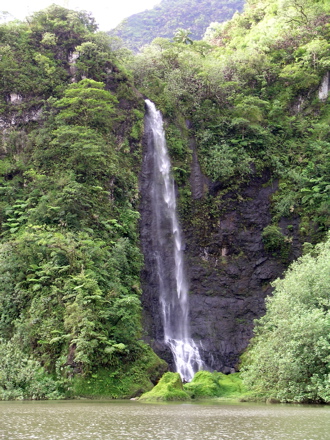 cascade vallée de la Papenoo cascade vallée de la Papenoo