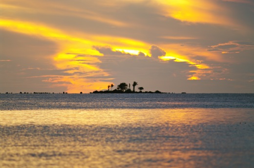 Rangiroa : coucher de soleil, fev 2011 Rangiroa : coucher de soleil